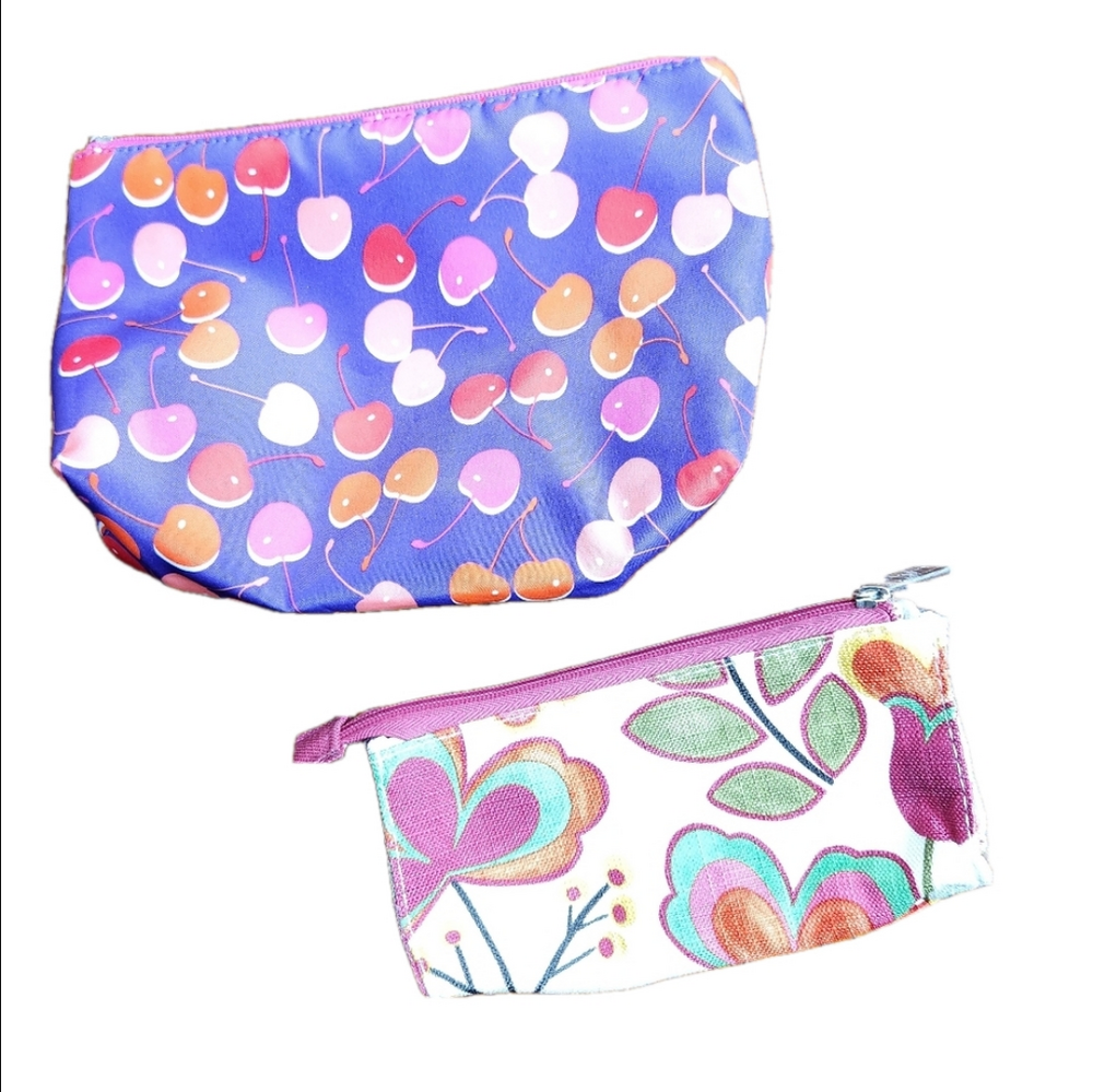 3/$25 Two Clinique Makeup Bags like new